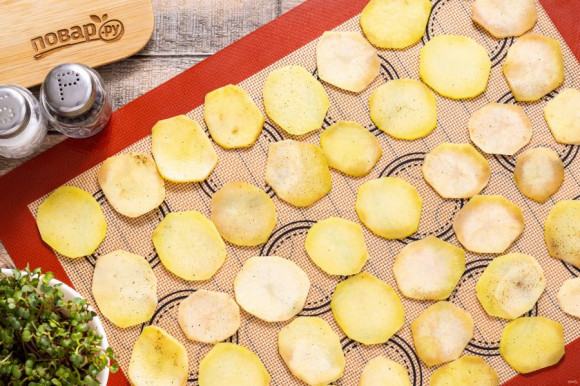 Картофельные чипсы в духовке без масла Картофельные чипсы в духовке без масла