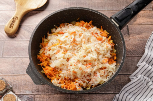 Кислые щи из квашеной капусты Кислые щи из квашеной капусты