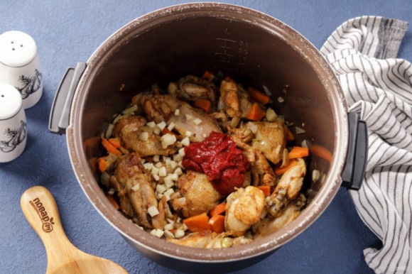 Курица с картошкой в мультиварке Курица с картошкой в мультиварке
