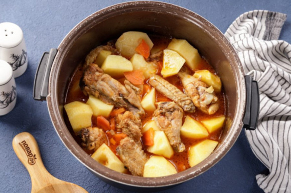 Курица с картошкой в мультиварке Курица с картошкой в мультиварке