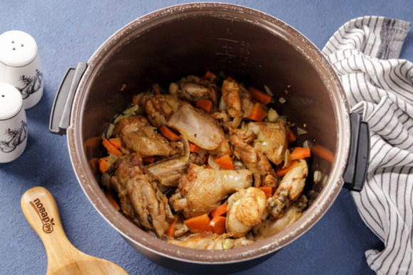 Курица с картошкой в мультиварке Курица с картошкой в мультиварке