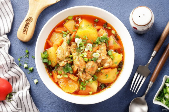 Курица с картошкой в мультиварке Курица с картошкой в мультиварке