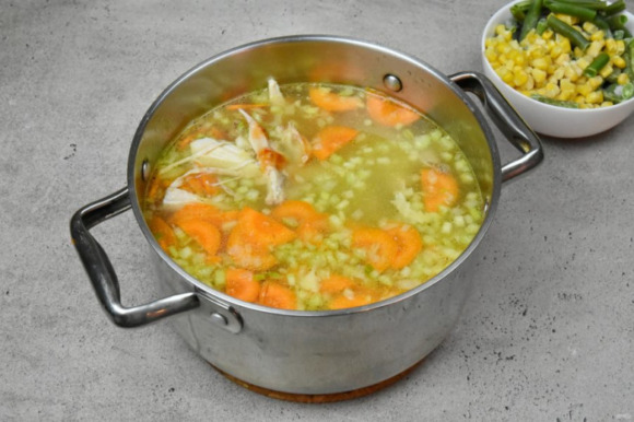 Куриный овощной суп Куриный овощной суп