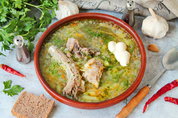 Щи с кислой капустой и мясом Щи с кислой капустой и мясом