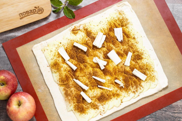 Слоеный пирог с яблоками Слоеный пирог с яблоками
