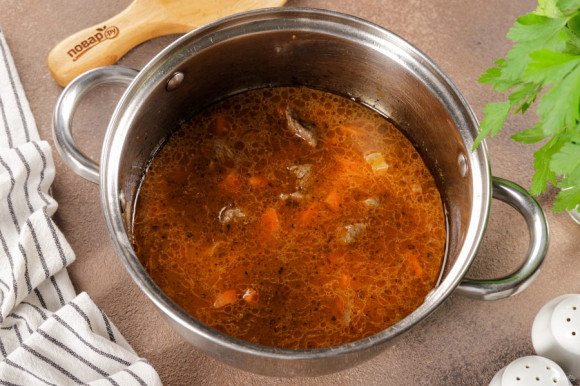 Суп с говядиной и картошкой Суп с говядиной и картошкой