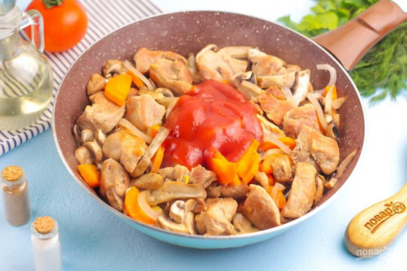 Тушеное мясо с грибами