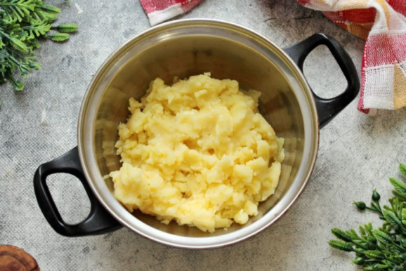 Зразы картофельные с мясом в духовке