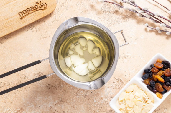 Кулич без дрожжей и яиц Кулич без дрожжей и яиц
