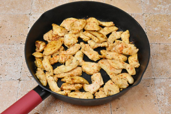 Птитим с курицей и брокколи Птитим с курицей и брокколи