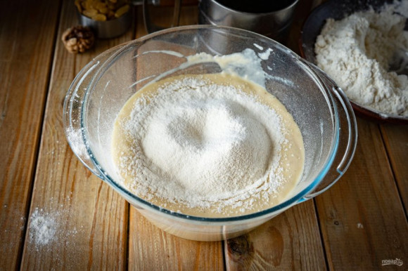 Кулич с орехами Кулич с орехами