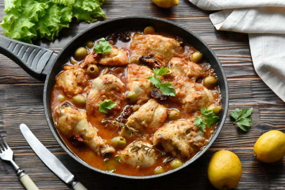 Курица по-средиземноморски с оливками