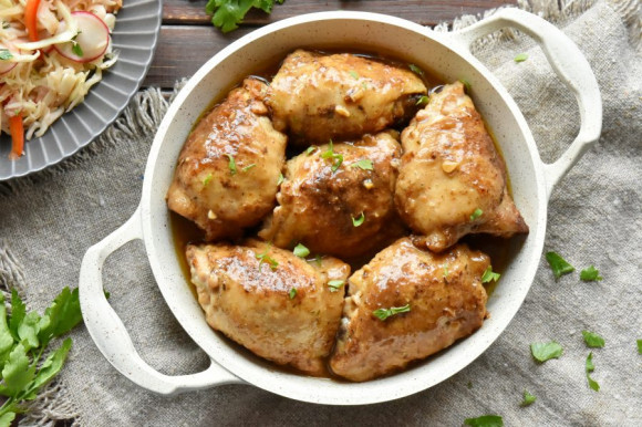 Куриные бедра в соусе Куриные бедра в соусе