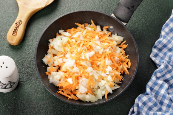 Вареники с капустой Вареники с капустой