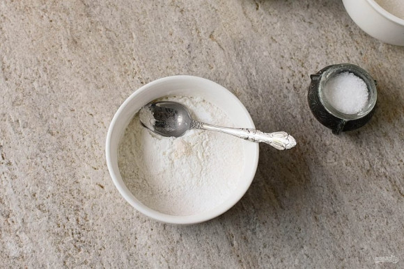 Безе с клубникой Безе с клубникой