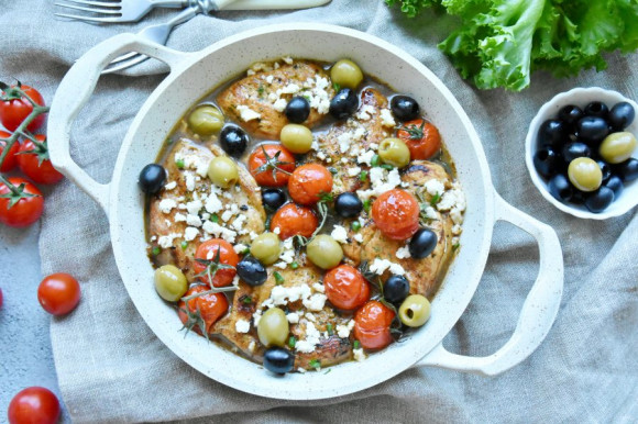 Курица по-гречески с фетой Курица по-гречески с фетой
