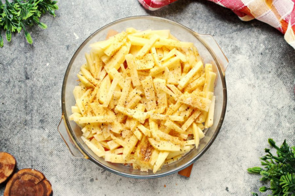 Курица с картошкой в микроволновке