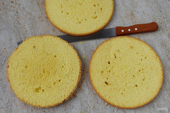 Торт с киви и клубникой Торт с киви и клубникой