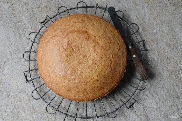 Торт с киви и клубникой Торт с киви и клубникой