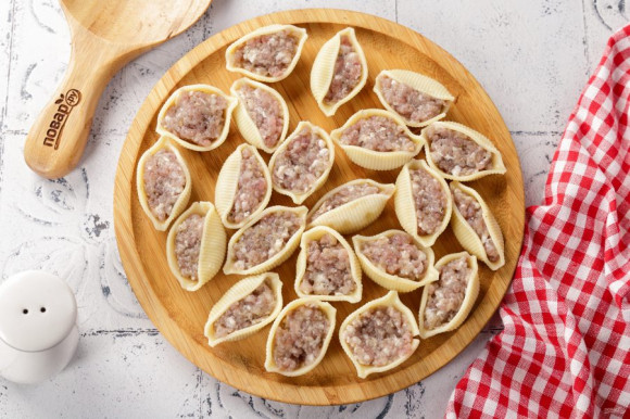 Фаршированные макароны-ракушки Фаршированные макароны-ракушки
